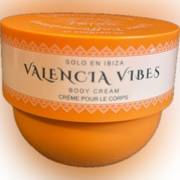 🧡SOLO EN IBIZA🧡Valencia Vibes Tighening Cream/NIP - Picture 2 of 4